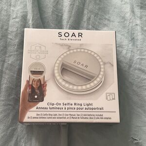 SOAR Clip-On Selfie Ring Light - White